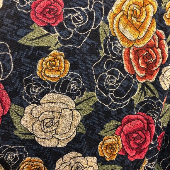 LuLaRoe Large Sarah - Picture 2 of 5